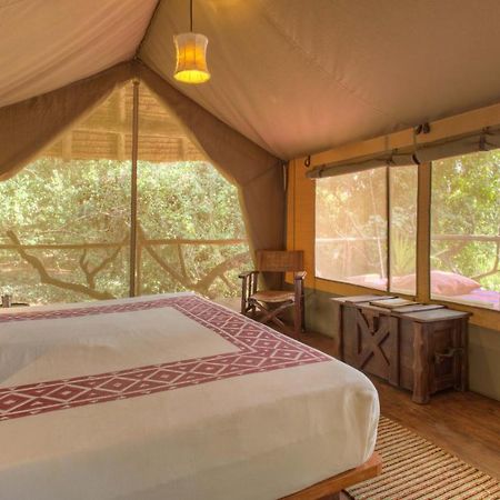 Вилла Basecamp Masai Mara Talek Экстерьер фото